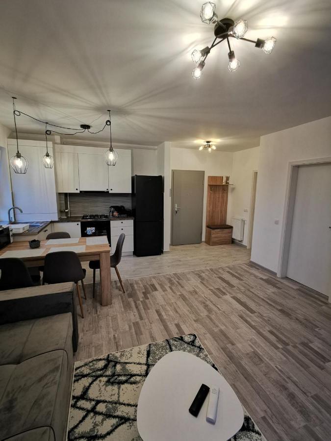 Teo Apartment Brasov Ngoại thất bức ảnh