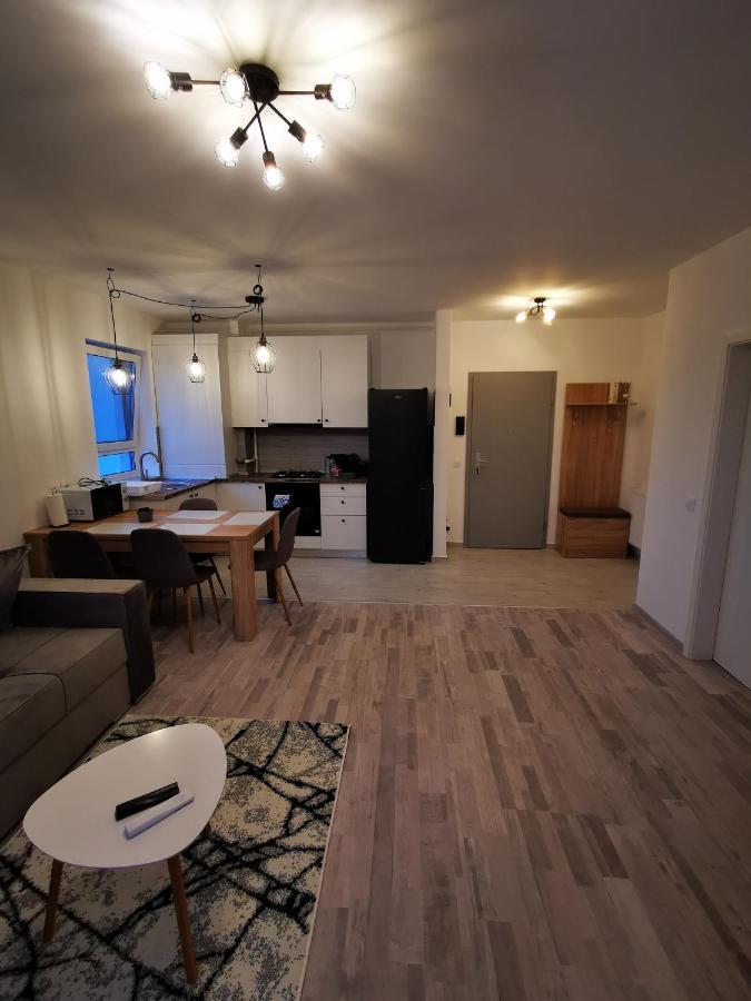 Teo Apartment Brasov Ngoại thất bức ảnh
